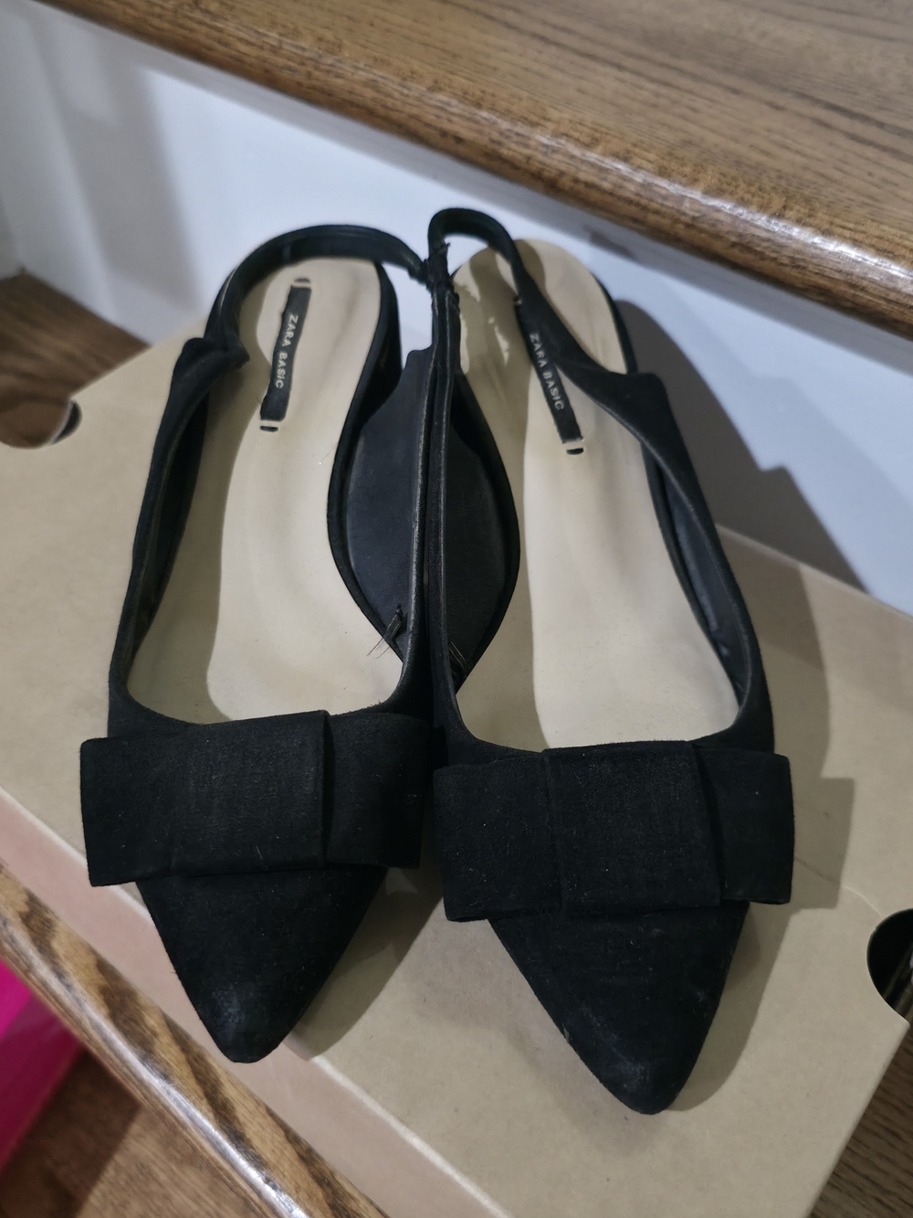 [Zara] Black Pointed Toe Slingback Flats with Bow(Size 6)